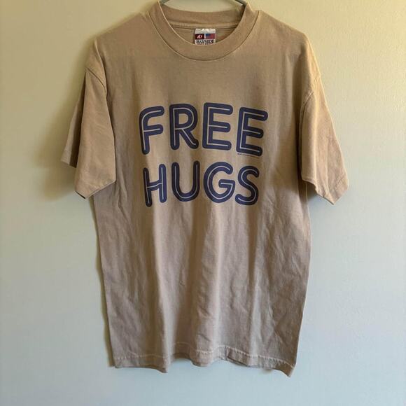 Vintage Bayside FREE HUGS TShirt Short Sleeve Brown and Purple Size Large - Picture 1 of 5